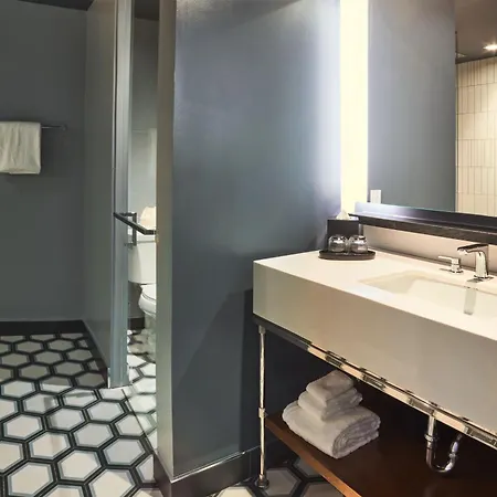 Thompson Dallas, By Hyatt Exterior photo